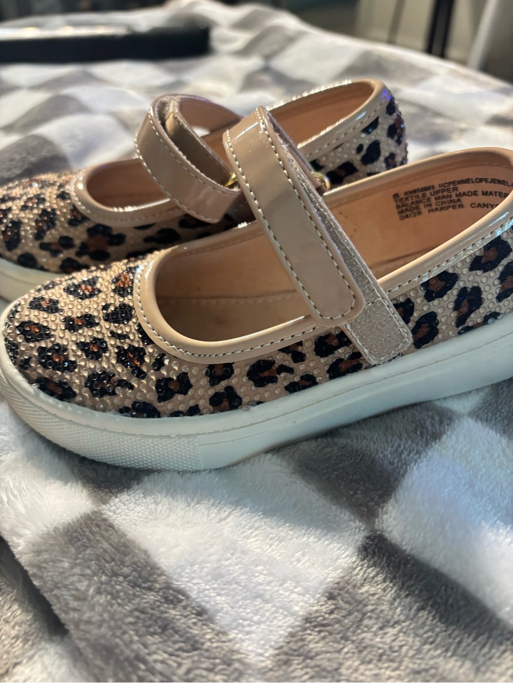 Harper Canyon Beige Leopard Sparkle Mary Jane Sneakers
